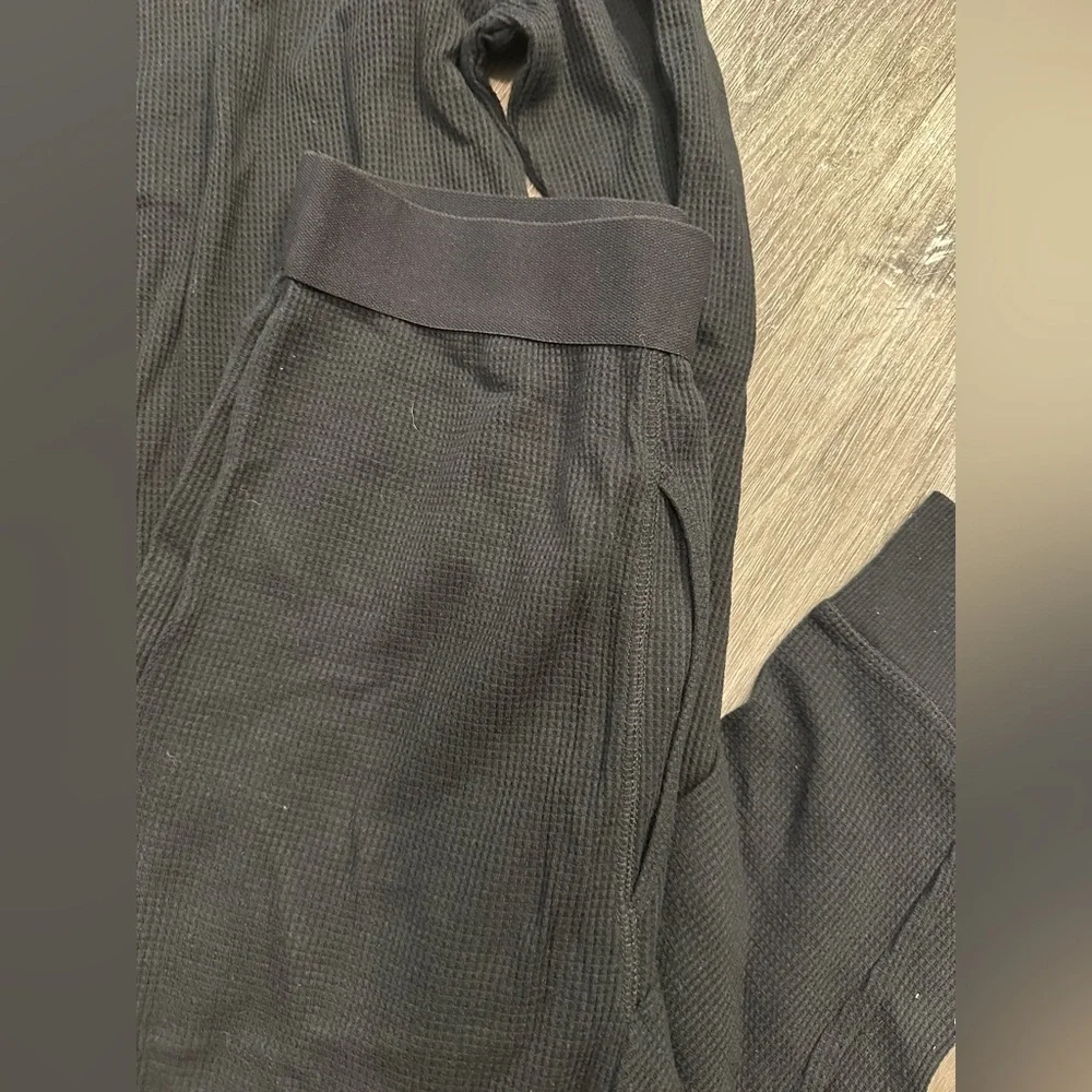 Goodfellow thermal waffle set top and bottom
